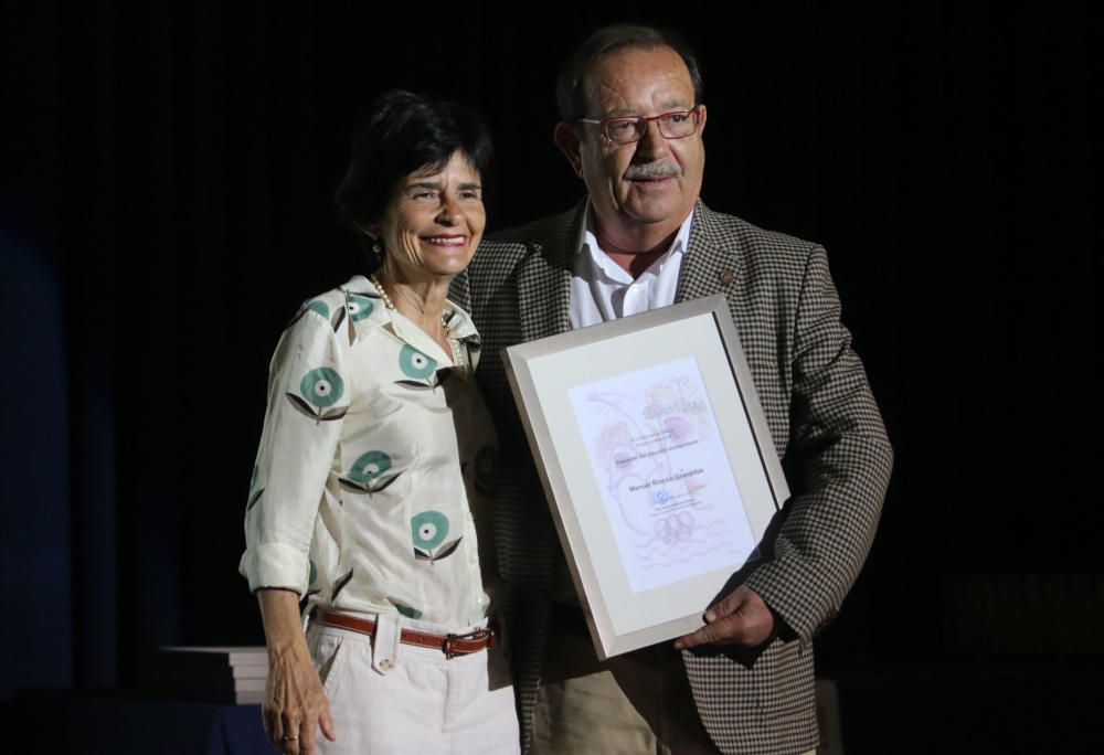 La UMA ha celebrado su tradicional Gala del Deporte, en la que ha premiado a la judoca Carmen Herrera, el capitán del UMA Antequera de fútbol-sala 'Tete', el mecenas del deporte malagueño Manolo Rincón, la jugadora del Clínicas Rincón, Paula Valdivia y el nadador Marcos Rodríguez Mesa.