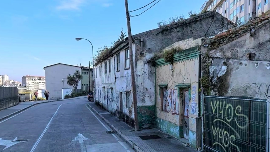 La Junta de Gobierno de A Coruña aprueba una expropiación en O Castrillón por valor de 455.000 euros para ampliar el viario