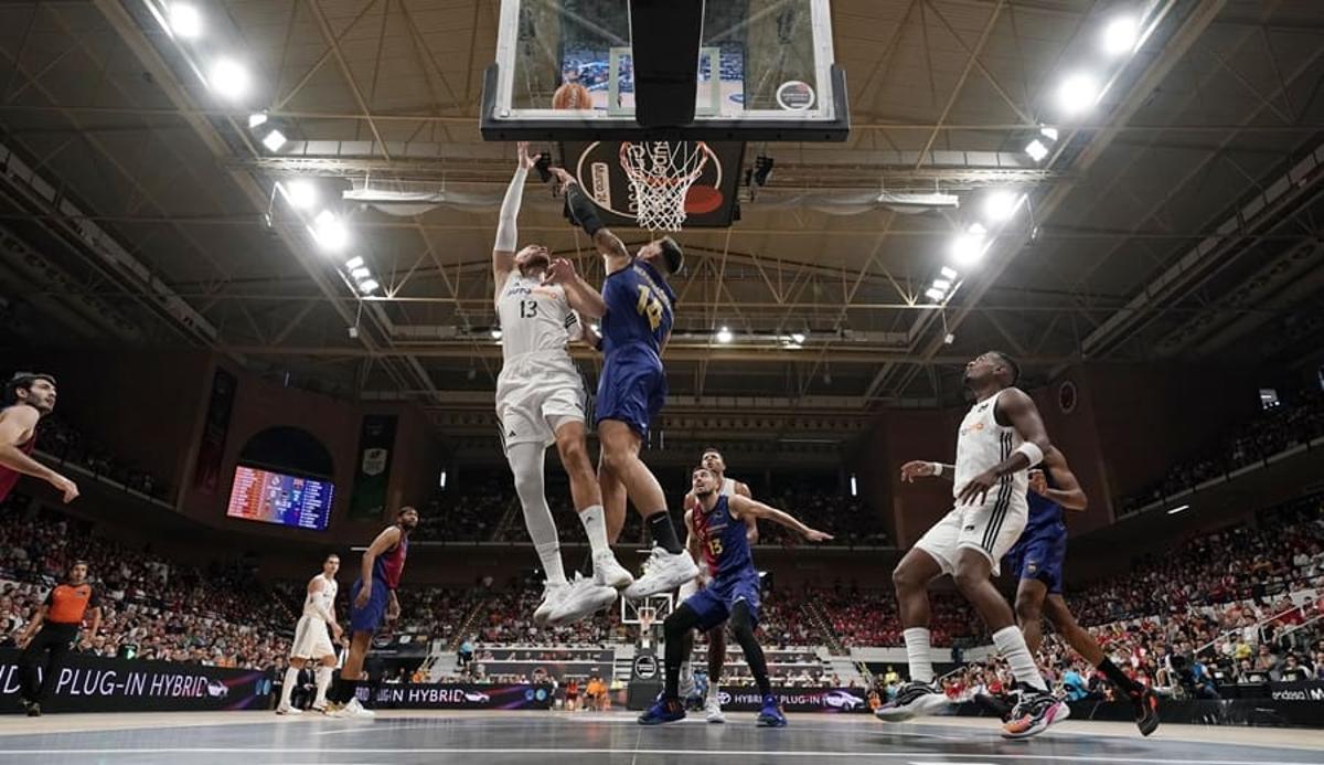 El Barça-Madrid se podrá ver en abierto después de muchos años en poder de Movistar+