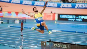 Eusebio Cáceres voló hacia el Mundial en Valencia