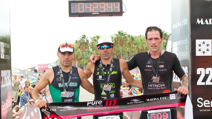 Estrangeiro y Almagro ganan la de Pure Triathlon 226 Marina d´Or