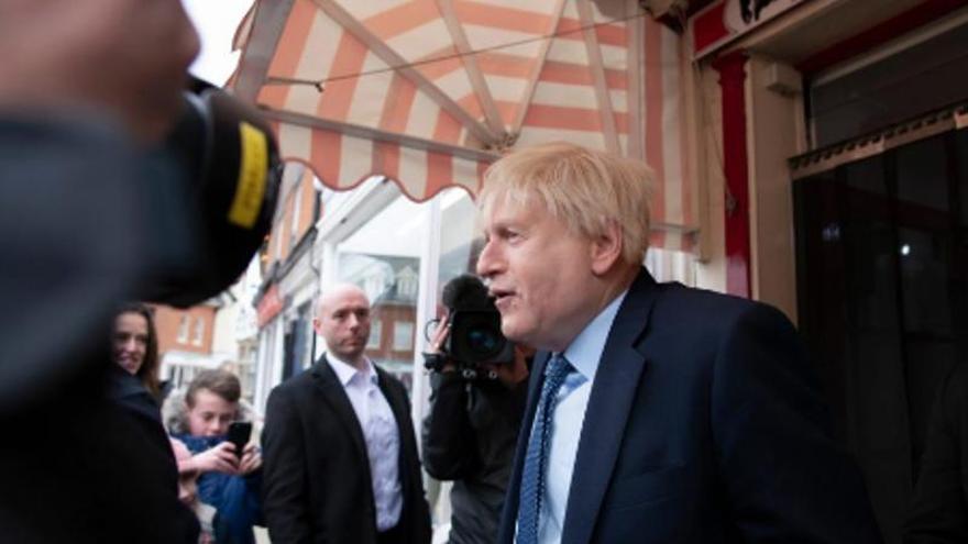 Kenneth Branagh interpreta a Boris Johnson