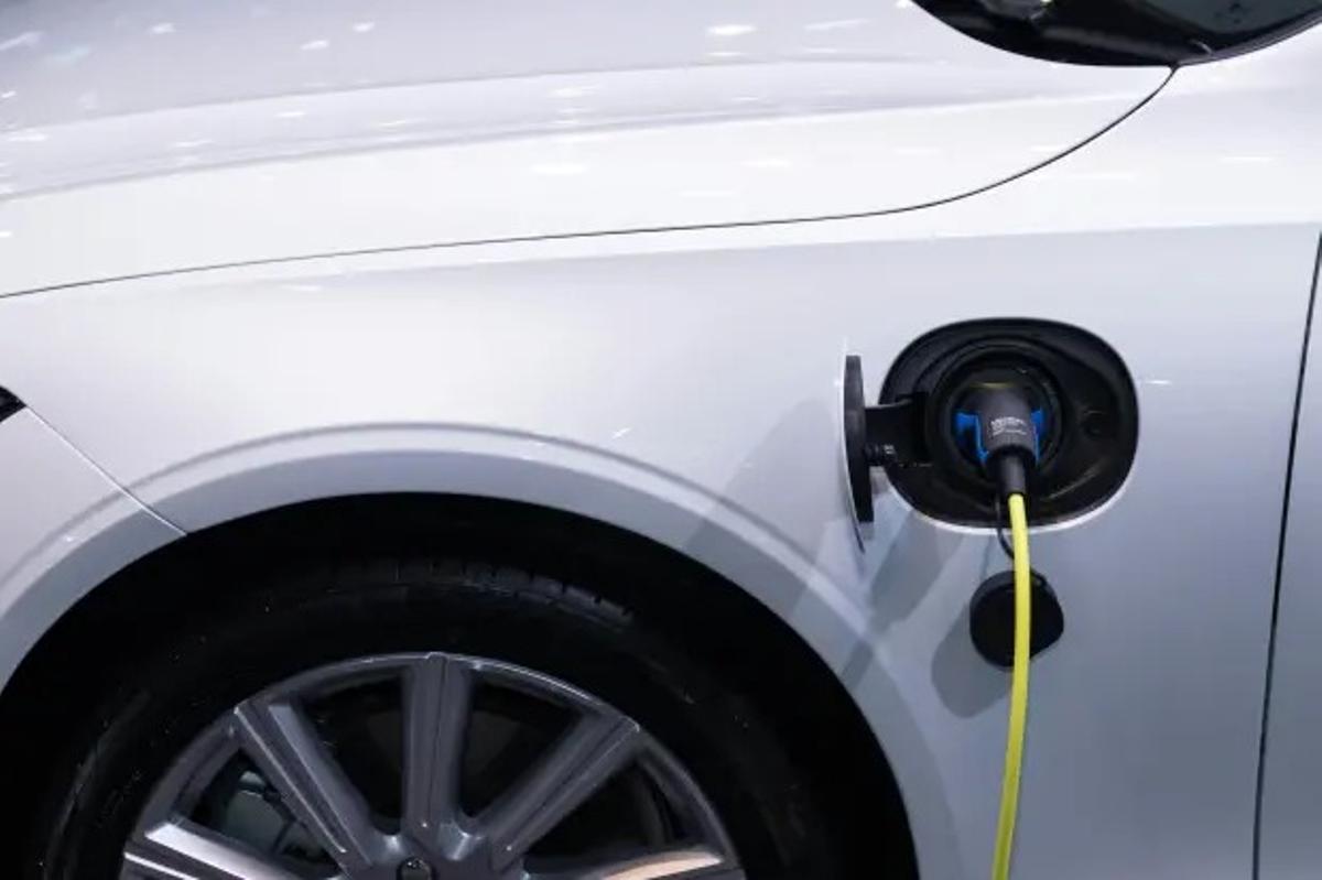 Muchos se cuestionan si los coches eléctricos son seguros o no