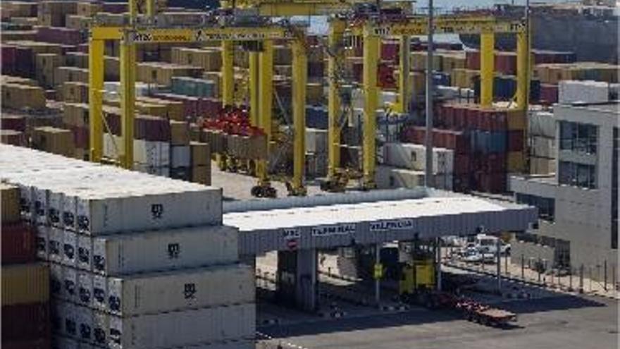 Terminal del puerto de Valencia.