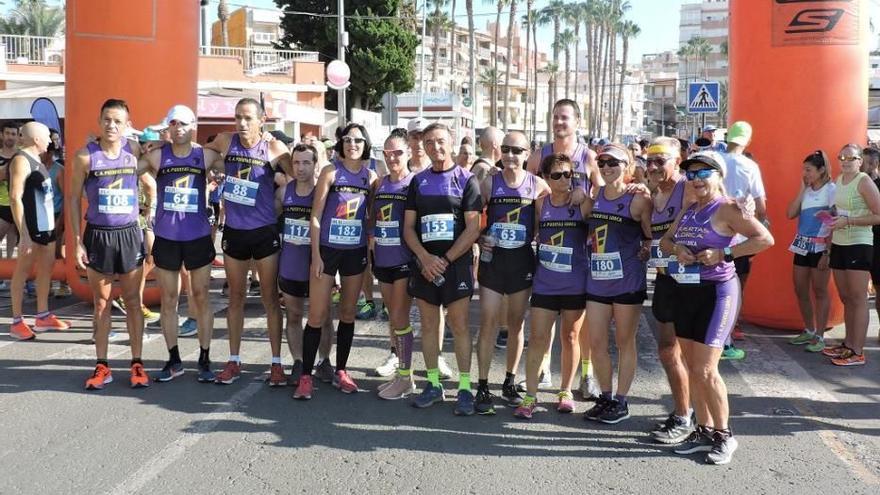 Participantes de la carrera popular en el año 2019