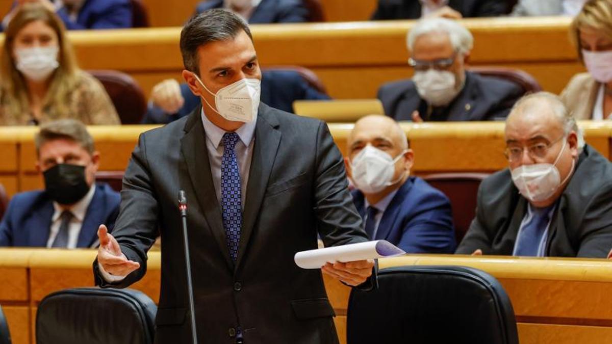 El presidente del Gobierno, Pedro Sánchez, durante la sesión de control al Gobierno en el pleno del Senado, este 16 de noviembre de 2021.