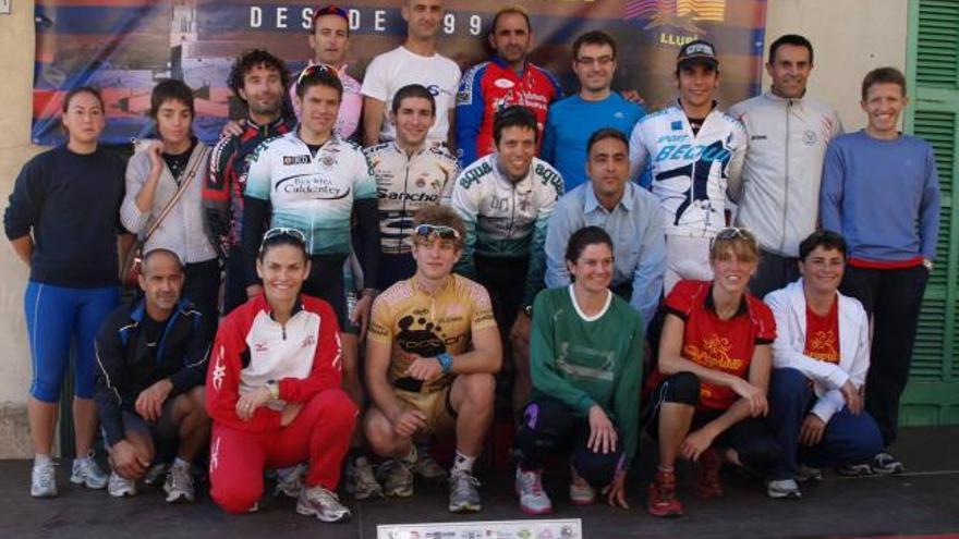 Imagen de los ganadores en la segunda edición del duatlón de Sa Mel de Llubí.