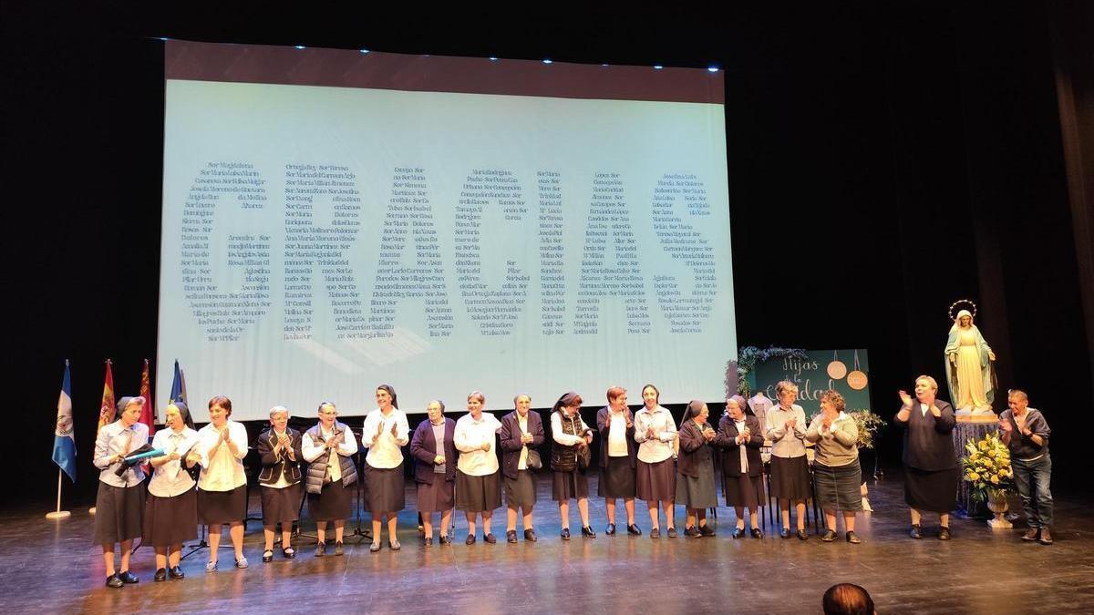 Homenaje a las Hijas de la Caridad, que se despiden de Águilas