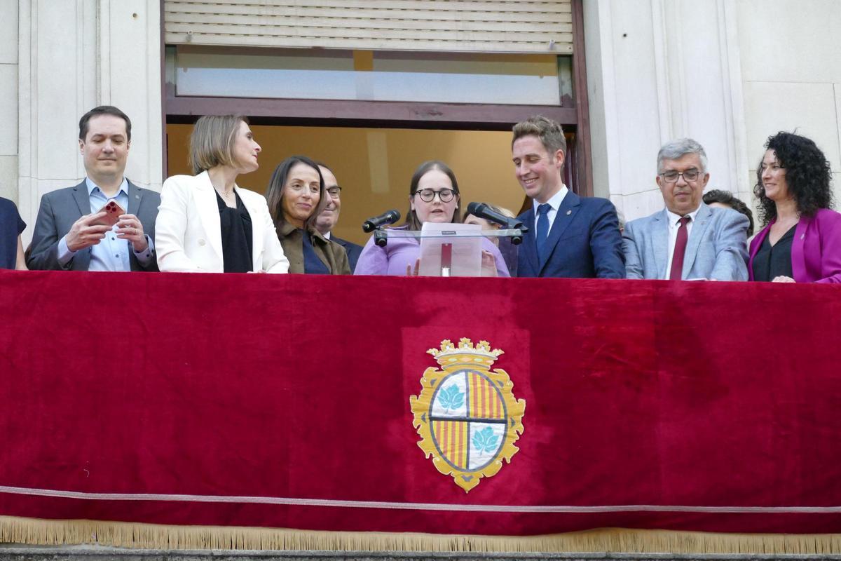 EN IMATGES | Les diferents generacions de la Colla Castellera de Figueres protagonitzen el pregó de Santa Creu