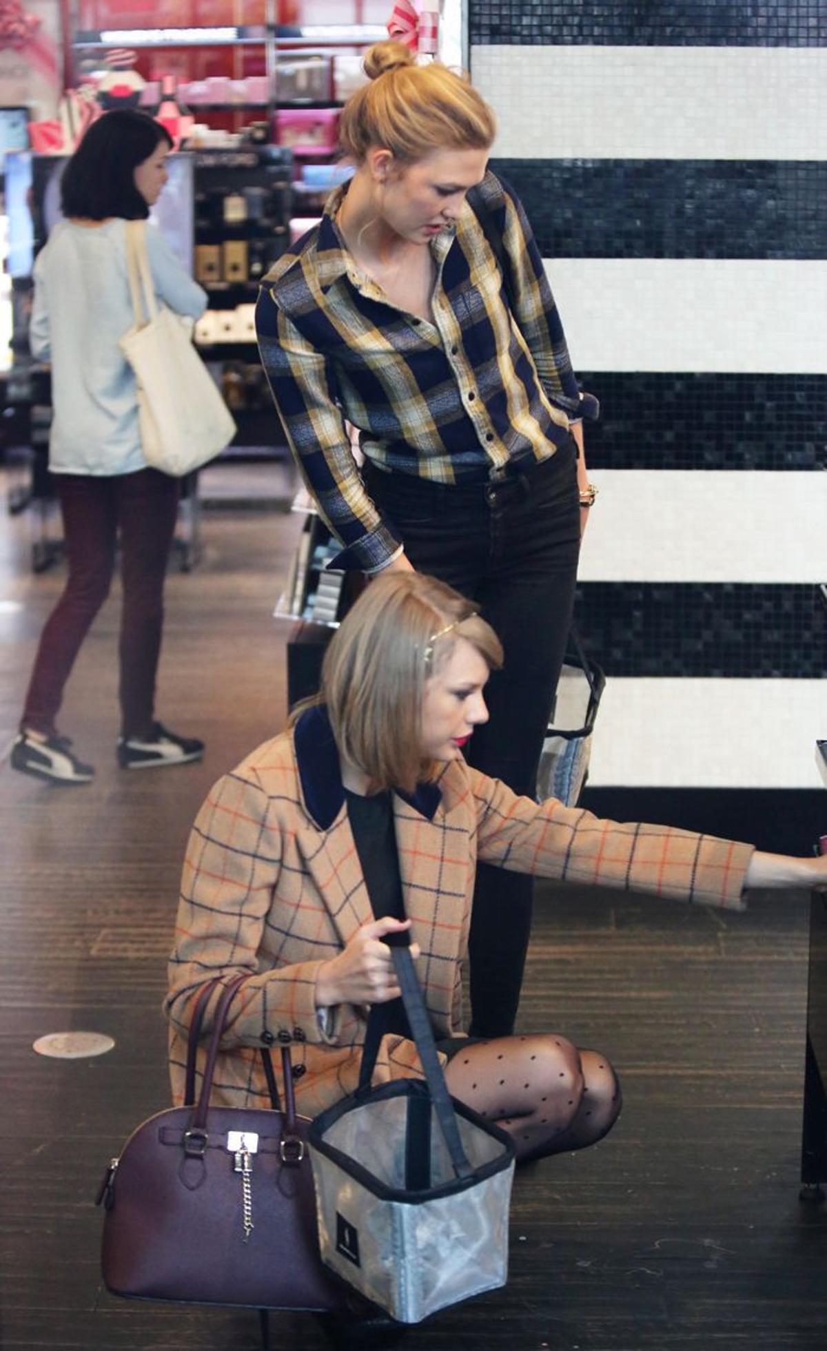 Famosas mejores amigas: Taylor Swift y Karlie Kloss de compras
