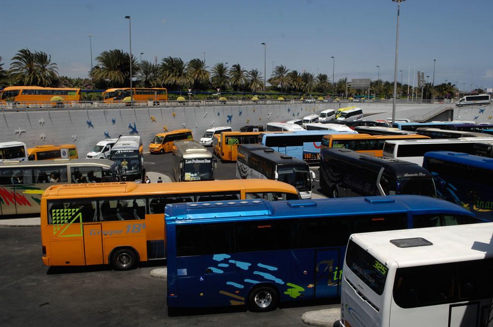 Llegada viajeros al aeropuerto de Gran Canaria