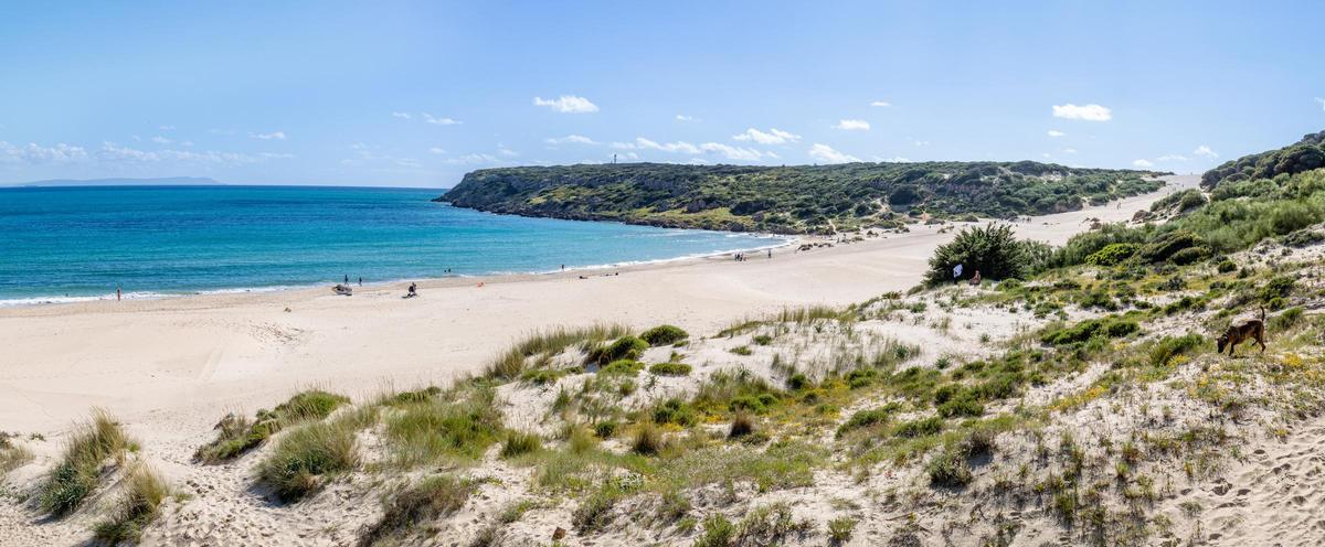 Es una de las playas más espectaculares de Cádiz y de España