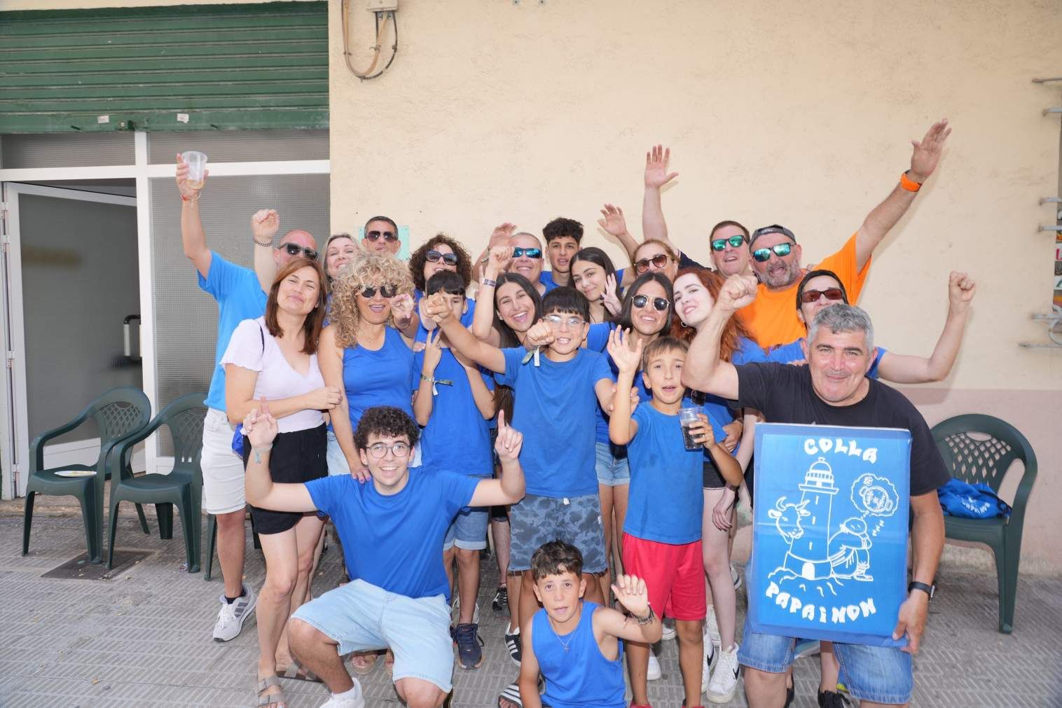 El Grau da inicio a las fiestas de Sant Pere con pólvora, bous y música