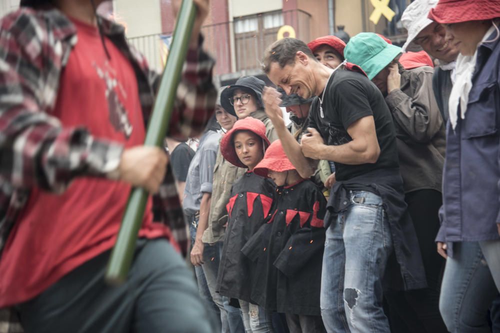 Berga estrena la Patum 2019 amb un passacarrers atapeït i calorós