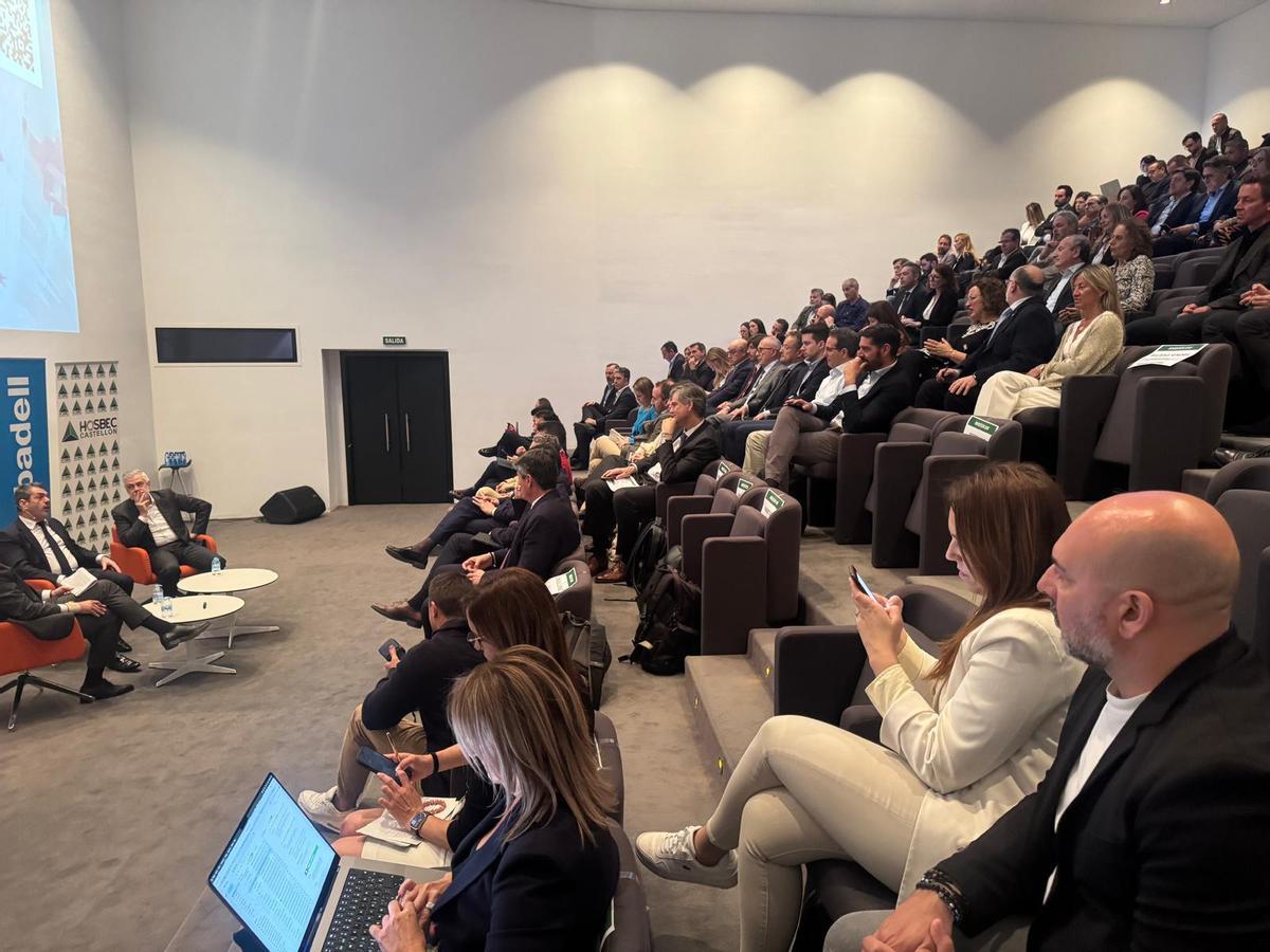 La jornada inversora se realizó en el Adda de Alicante.