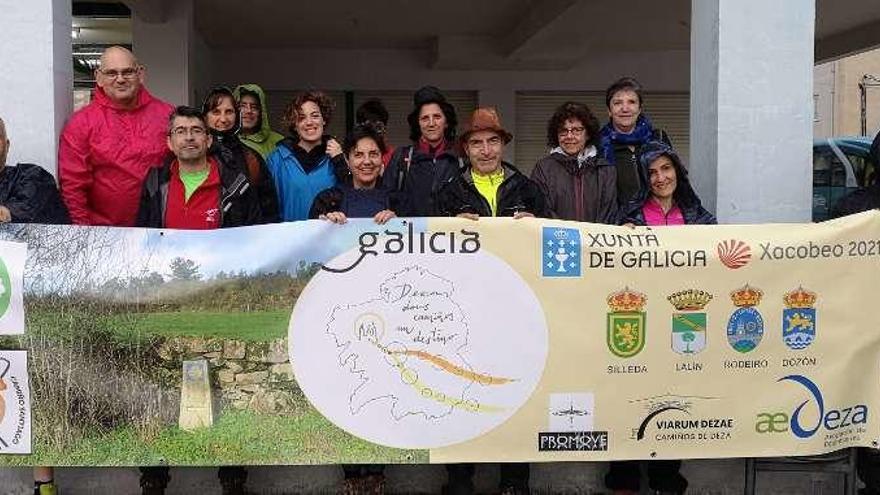 Las rutas jacobeas desafían a la lluvia con caminantes y catas gastronómicas