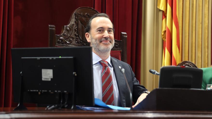 Un juzgado de Palma abre una investigación al presidente del Parlamento balear por romper la foto de Aurora Picornell