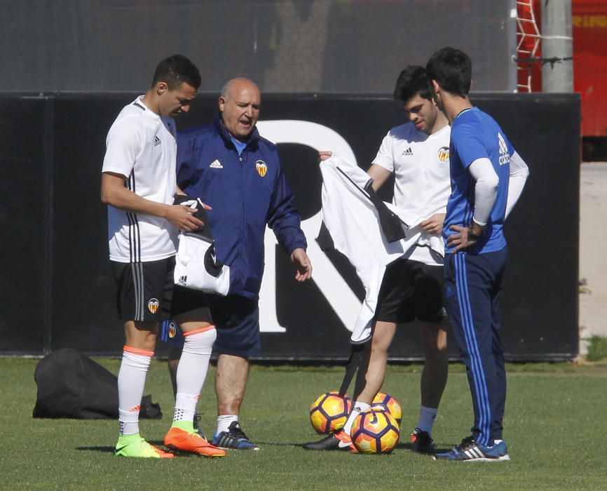 El entrenamiento del Valencia CF, en imágenes