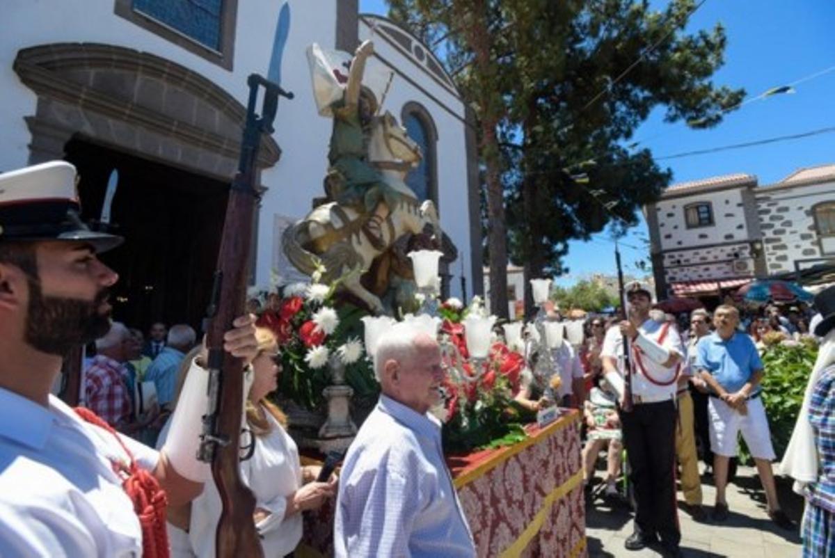 Procesi?n de Santiago en Tunte