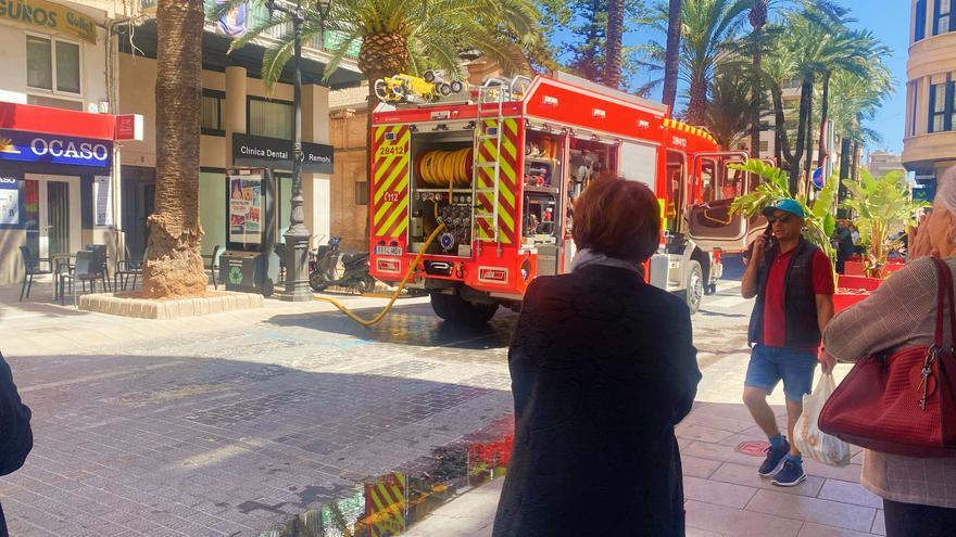 Sofocado un incendio provocado por un cortocircuito en una clínica de Cullera