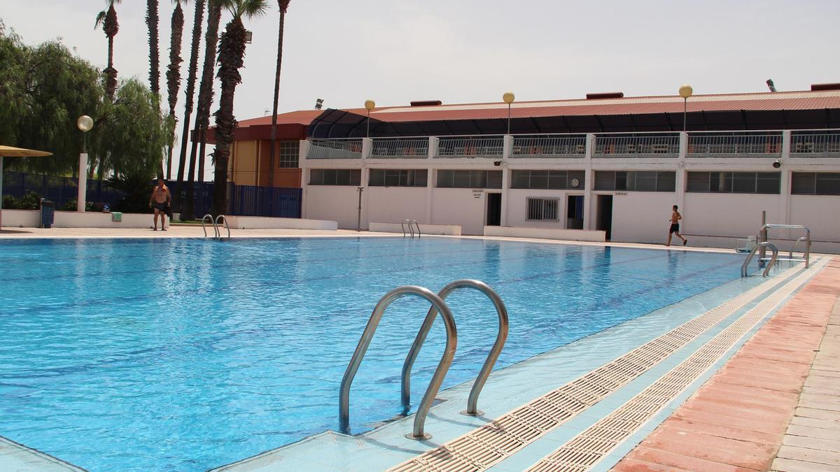 La piscina municipal de Benaguasil reabre sus puertas.