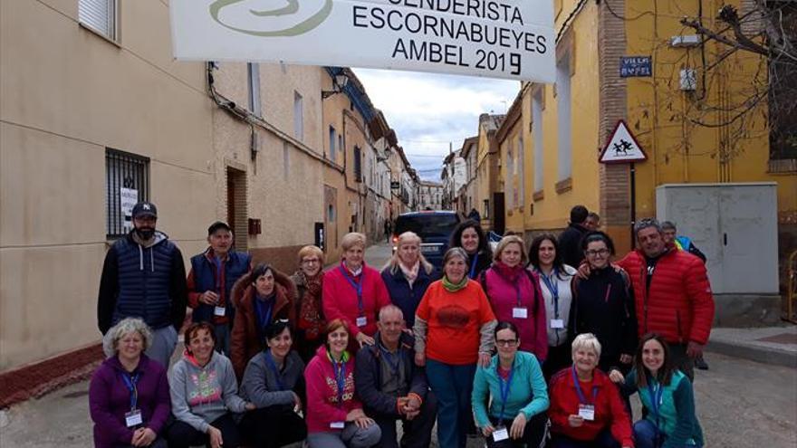 La Marcha Escornabueyes congrega a unos 400 senderistas en Ambel