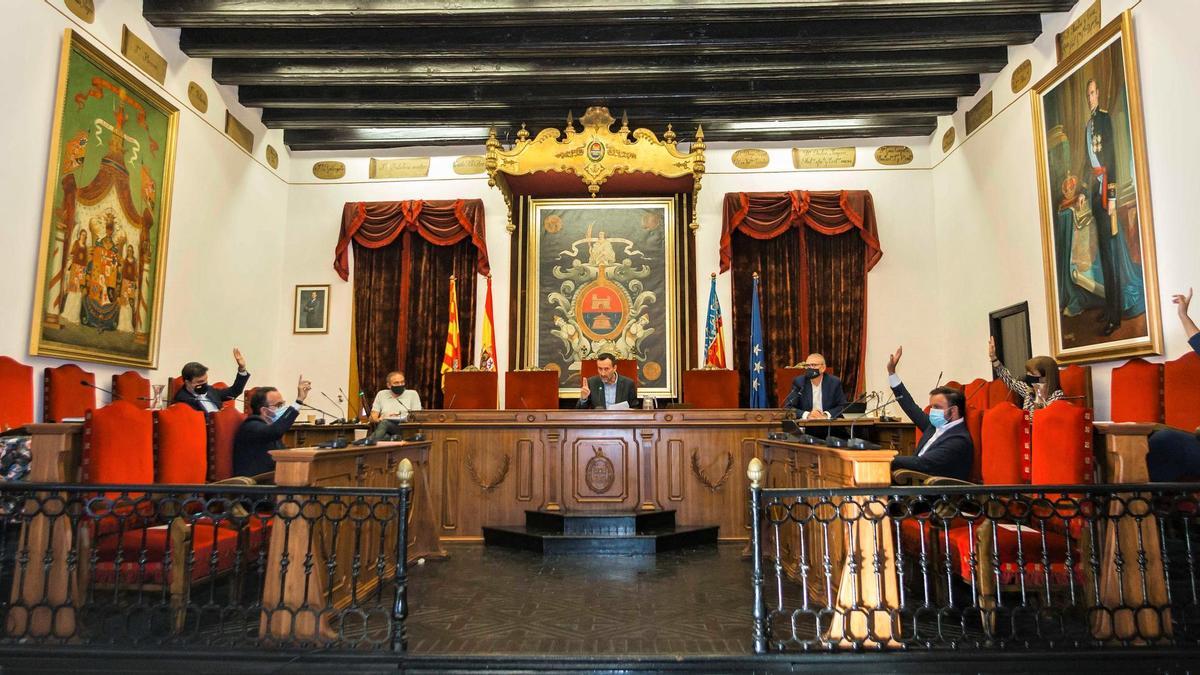 Pleno municipal celebrado hoy en Elche.