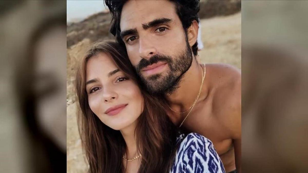 Andrea Duro se compromete con su novio Juan Betancourt