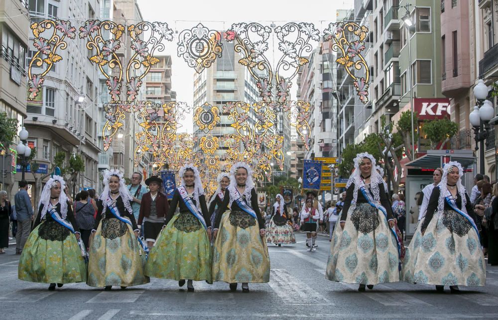 El pregón de las Hogueras 2019 da la bienvenida al Fuego a la ciudad de Alicante