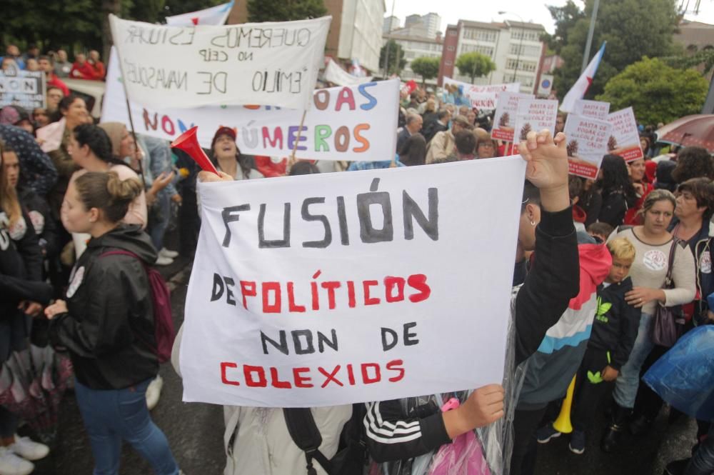 La protesta por el cierre de colegios colapsa Sant