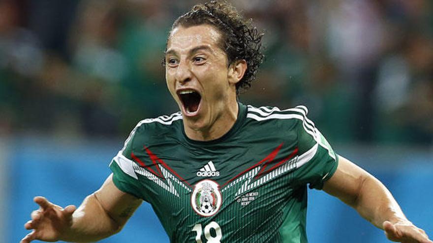 Guardado celebra el segundo gol de México.