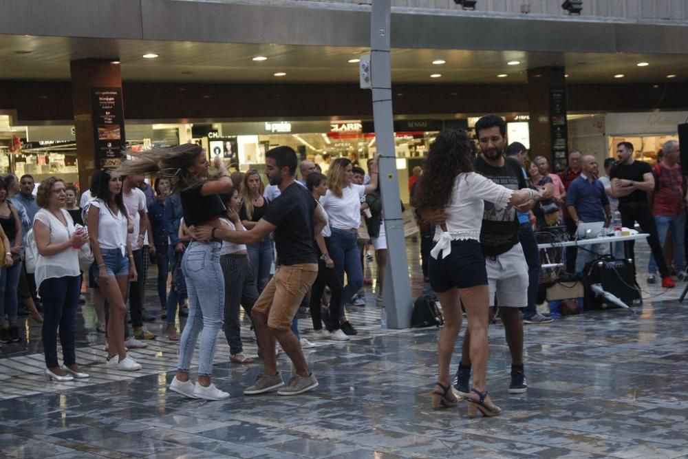 Taller de salsa en la Feria de Murcia