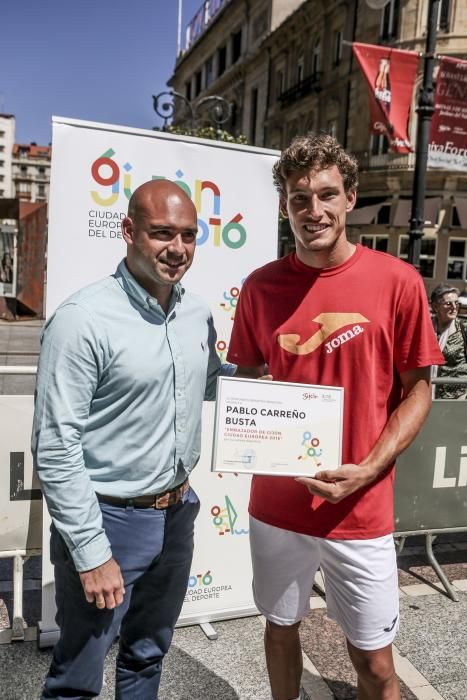 Partido de exhibición del Torneo Dionisio Nespral entre Pablo Carreño y Albert Montañés en el Paseo de Begoña