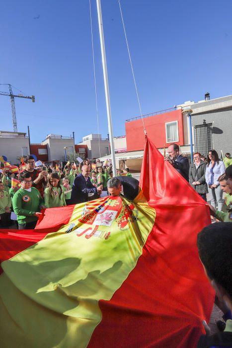 Los escolares del colegio de Hurchillo celebran lo