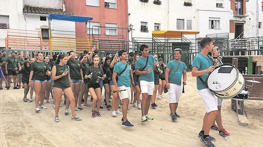 La Serra d’en Galceran inicia sus celebraciones entre fervor y ‘bous’