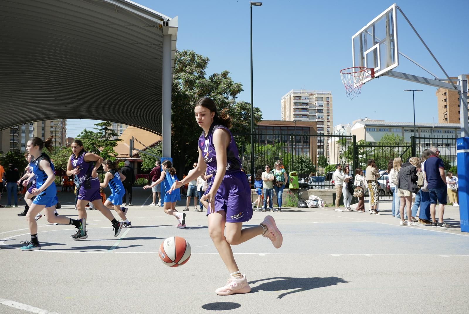 En imágenes | El colegio Doctor Azúa celebra su multitudinario torneo nacional de balonesto