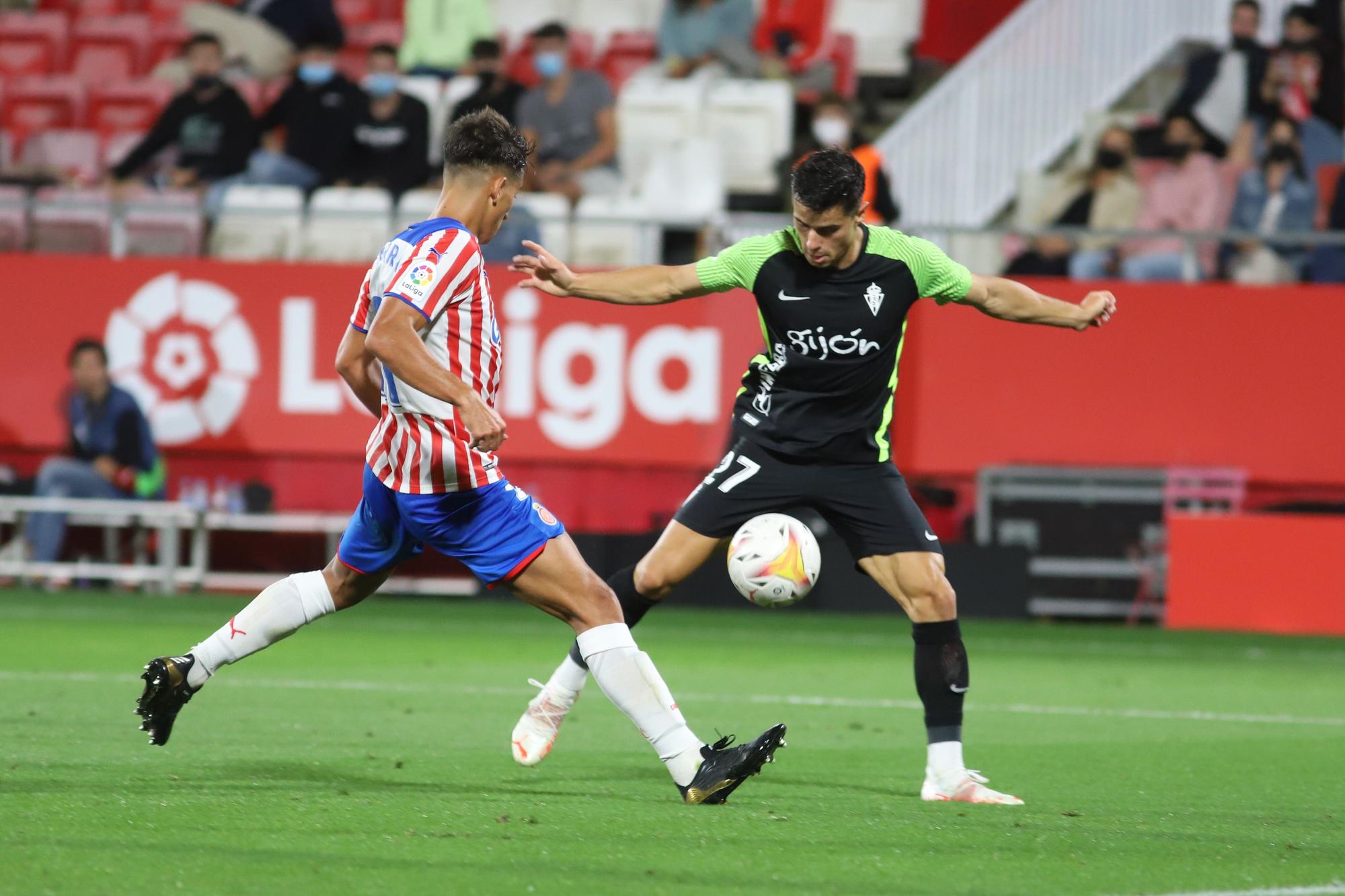 Las imágenes del partido entre el Girona y el Sporting (1-2)