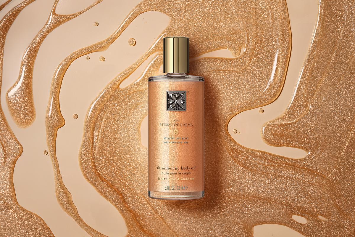 BODY SHIMMER OIL DE RITUALS.