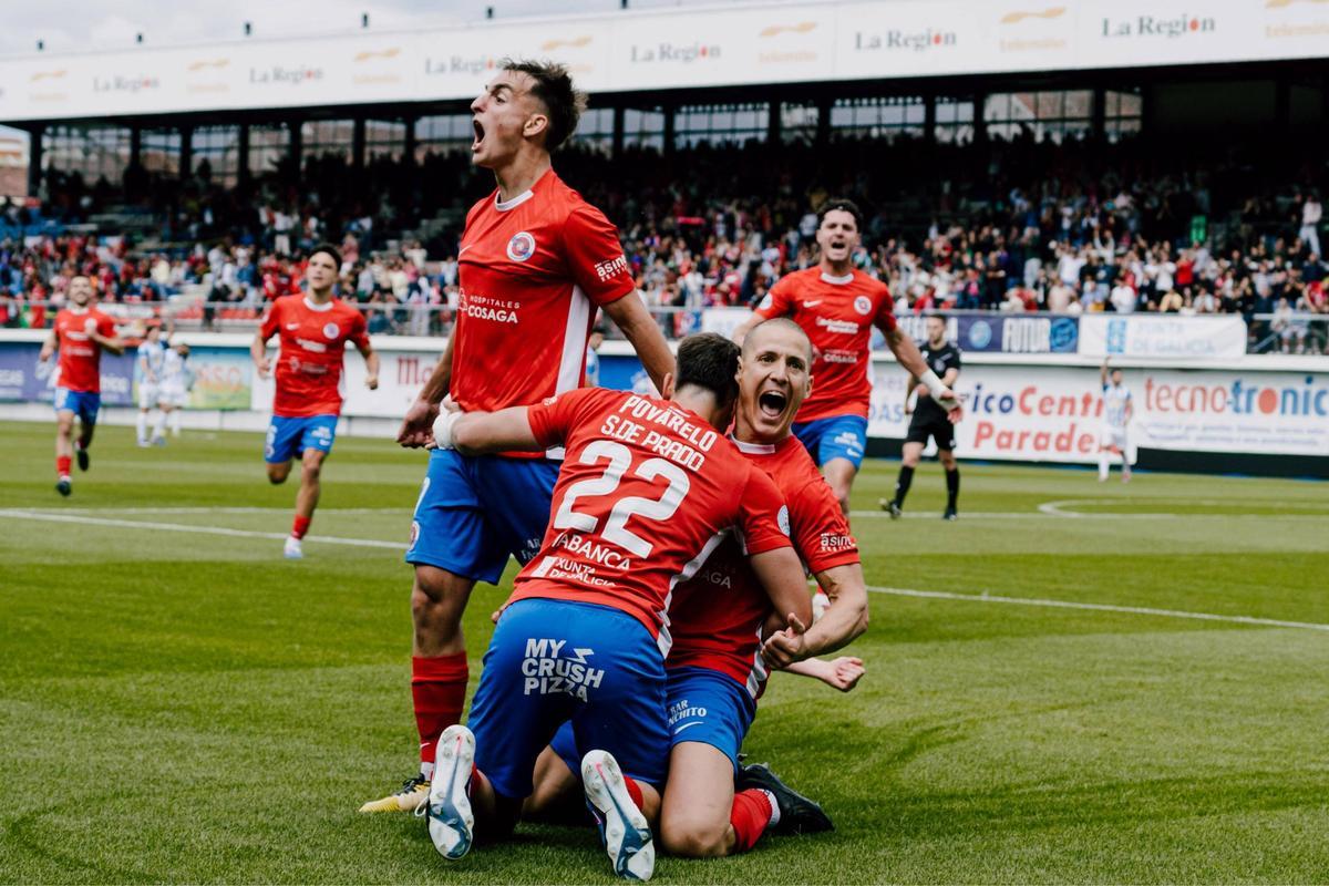 La UD Ourense avanza en su sueño hacia el ascenso a la categoría de bronce