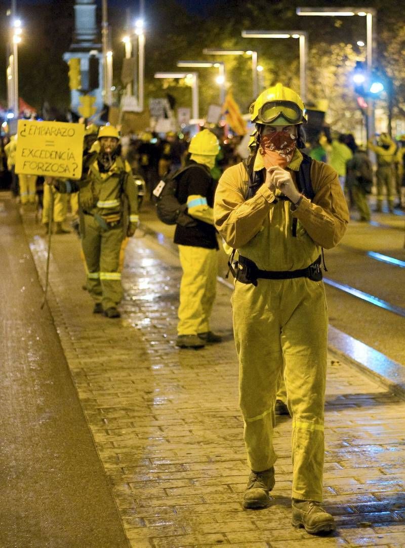 Fotogalería de la marcha de los bomberos forestales