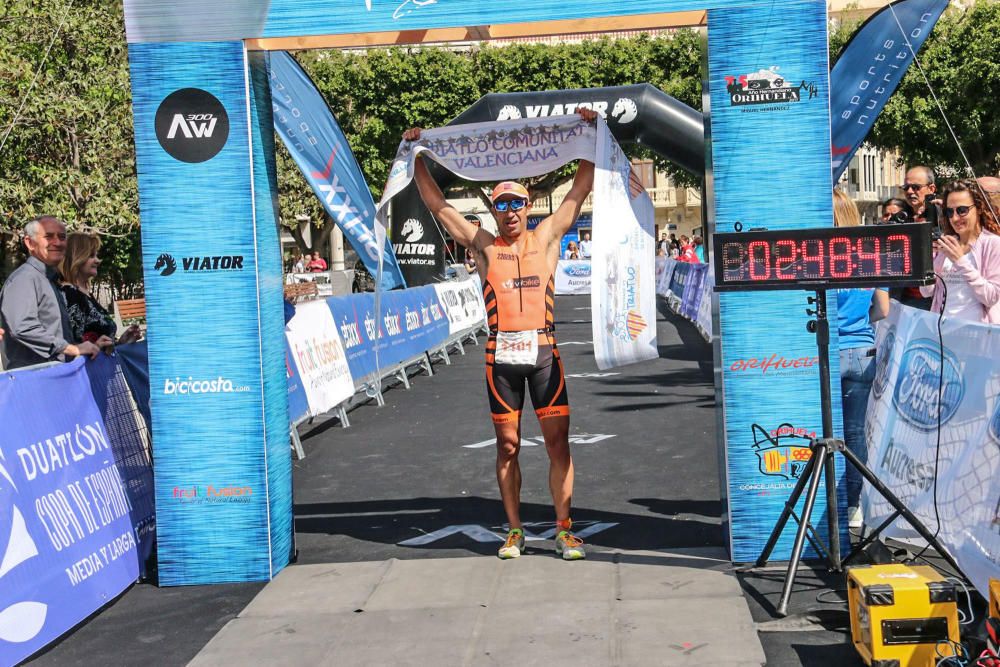 Gustavo Rodríguez y Anna Noguera ganan el Triatlón de Orihuela