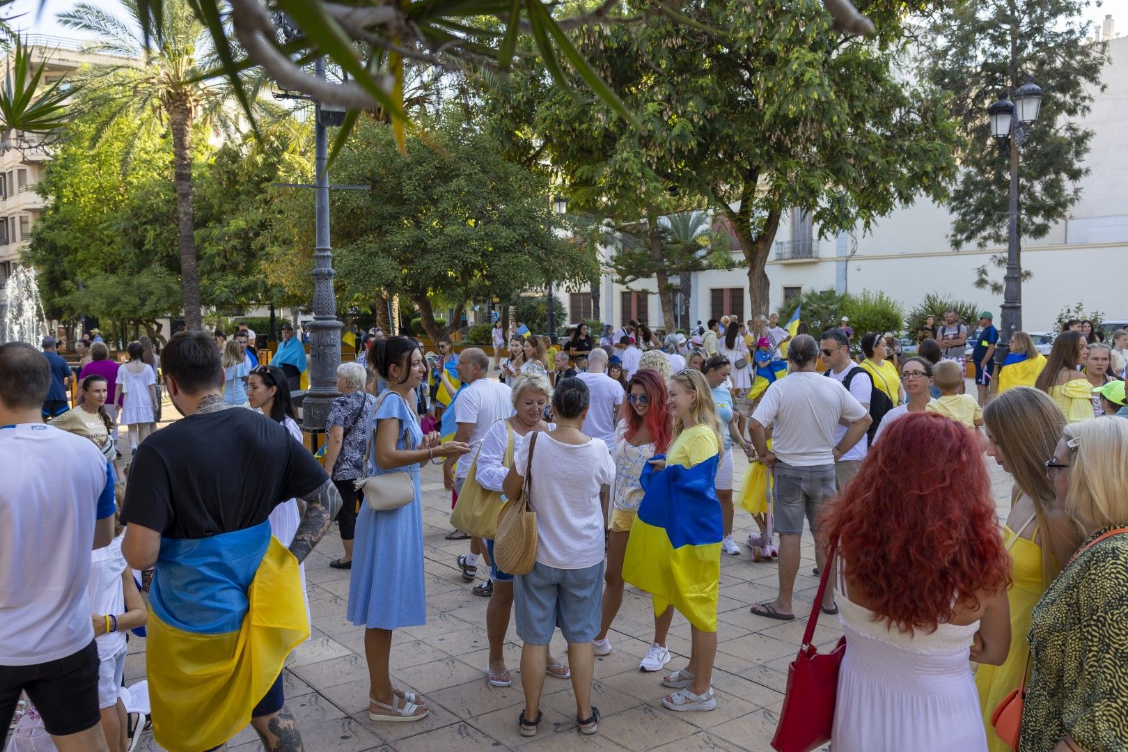 Celebración del aniversario de la independencia de Ucrania en las calles de Torrevieja y el Parque de las Naciones