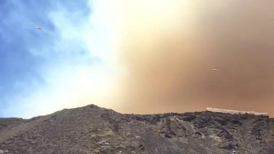 Incendio forestal en la zona de Las Manchas, en La Palma