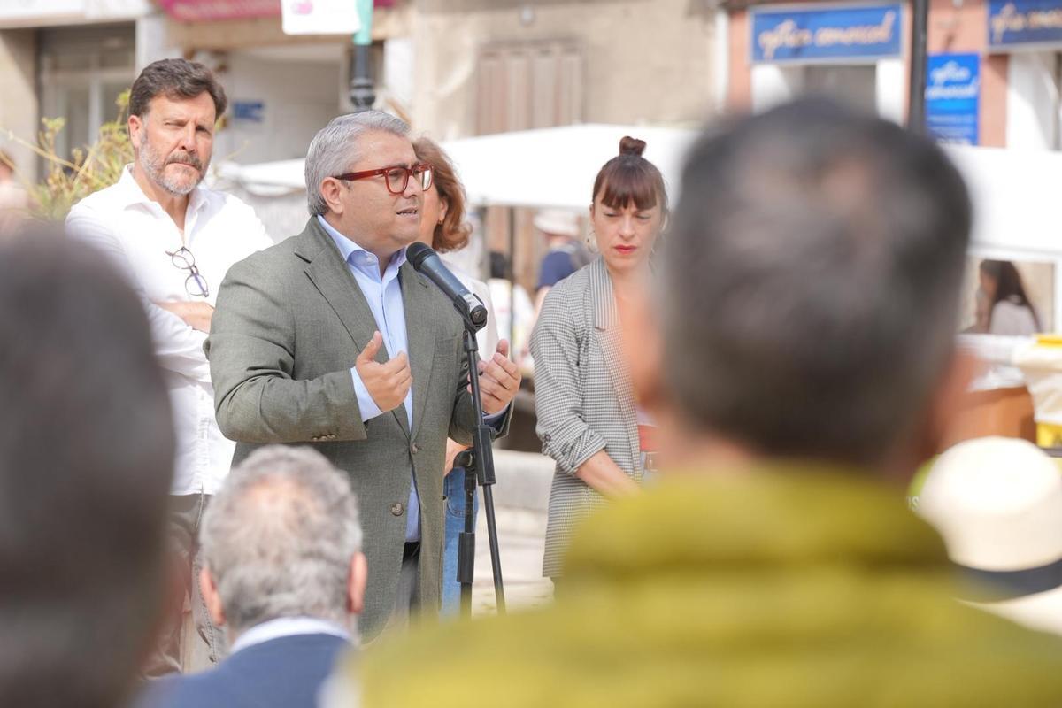 El alcalde Virgilio Moreno, durante el acto de presentación.