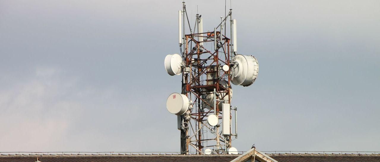 Antena de telefonía móvil.