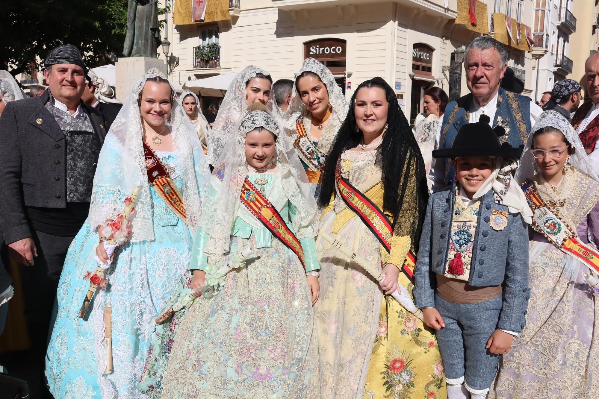 Comisiones de falla en la Procesión de la Virgen (2/5)