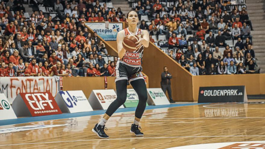 Sonja Vasic, durant un partit a Fontajau