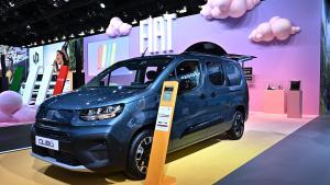 Fiat Qubo L en el stand de la marca italiana en el Salón del Automóvil de Bruselas