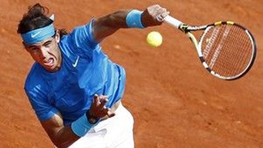 Rafael Nadal entra con solvencia en la segunda semana de Roland Garros