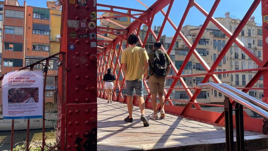 Girona repintarà el pont de les Peixateries Velles després de 15 anys